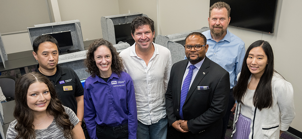 Neeley Faculty and Staff in the new Behavorial Research Lab.