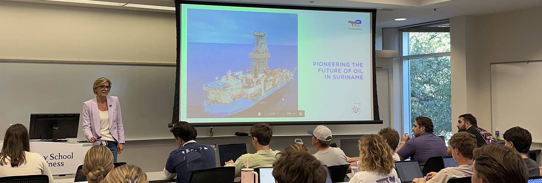 Section Image: Tom Bates honored as a Legend in Energy 